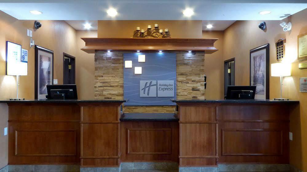 Holiday Inn Express Grande Prairie By Ihg Exterior photo